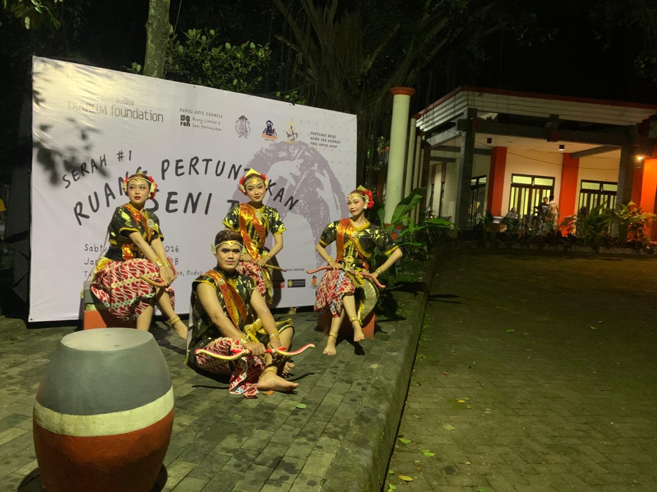 Gerak dan Tata Ruang Menuju Ruang Hidup